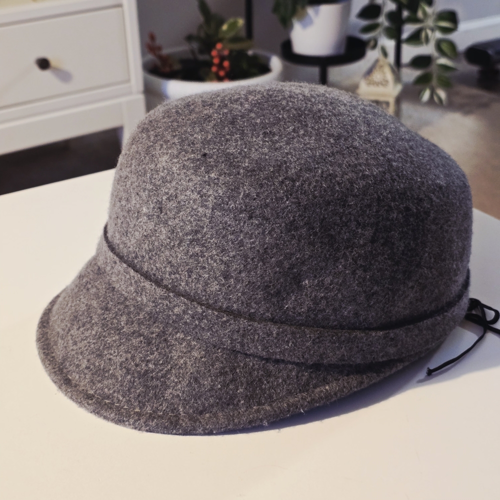 Gray Wool Bucket Cap with Buckle - Picture 3 of 5